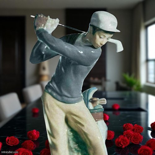 Lladro Golfer Porcelain Figurine – 01004824