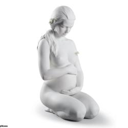 Lladro A New Life Mother Figurine 01008753