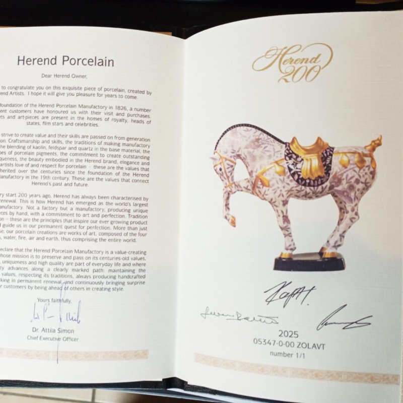 HEREND "CELESTIAL" TANG HORSE – 200TH ANNIVERSARY UNIQUE EDITION (1/1) – SIGNED BY ASTRONAUTS