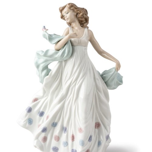 Lladro Summer Serenade Woman Figurine SKU: 01006193