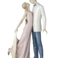 Lladro Happy Anniversary Couple Figurine SKU: 01006475