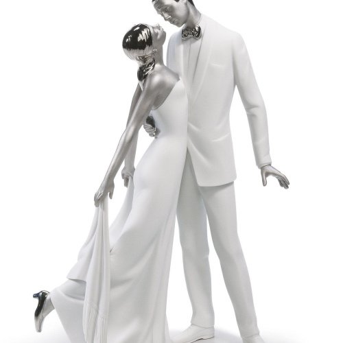 Lladro Happy Anniversary Couple Figurine. Silver Lustre SKU: 01007045