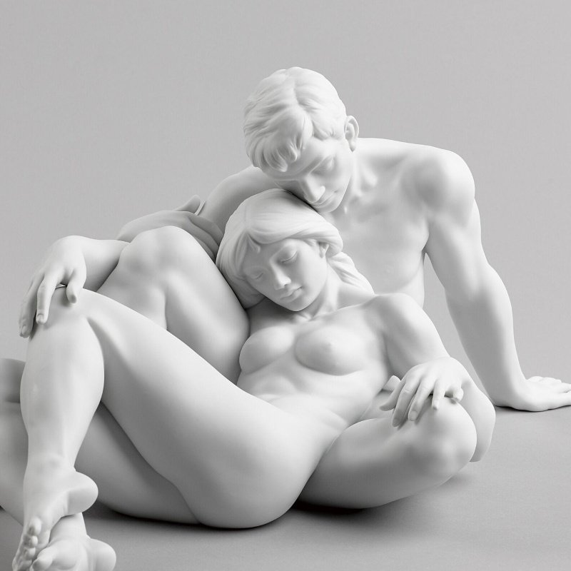 Lladro An everlasting moment Couple Sculpture SKU: 01009284