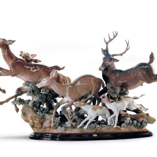 Lladró “Pursued Deer” Sculpture – High Porcelain Limited Edition by Salvador Furió | SKU 01001377