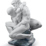 Lladro Passionate Kiss Couple Sculpture SKU: 01008727