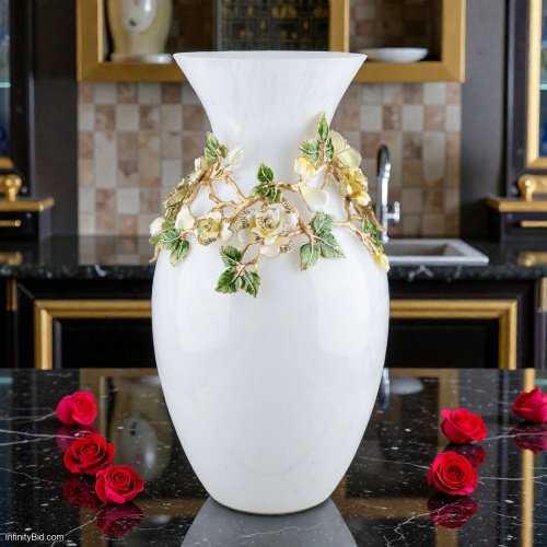 Jay Strongwater Gabrielle Grand Rose Vase – Yellow SKU: SDH2522-204