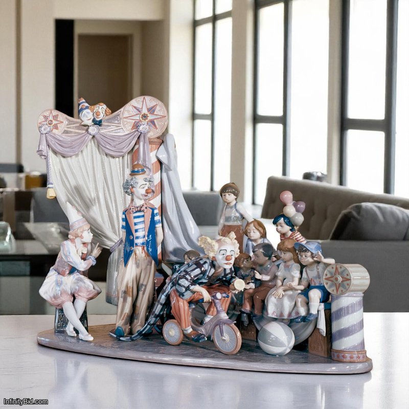 Lladro Circus Time – Retired Limited Edition Porcelain Figurine SKU: 01001758