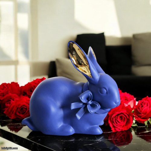 Lladró Attentive Bunny Figurine – Blue & Gold Elegance SKU: 01009448