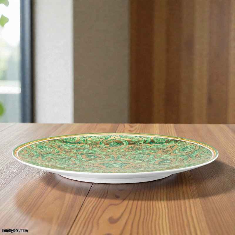 Versace Medusa Garland Green Christmas Plate – Limited Edition 2024 SKU: 19335-409959-20021
